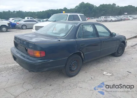 1992 Toyota Camry Le from USA, damaged, VIN 4T1SK12E2NU077952